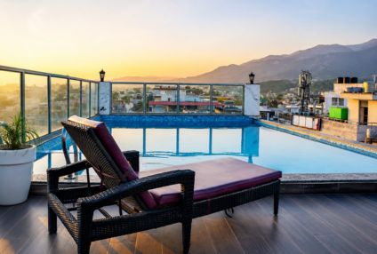 pooldeck-1.jpg